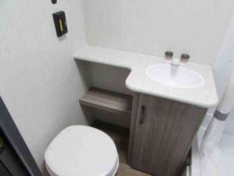 2025 KEYSTONE P 284QB