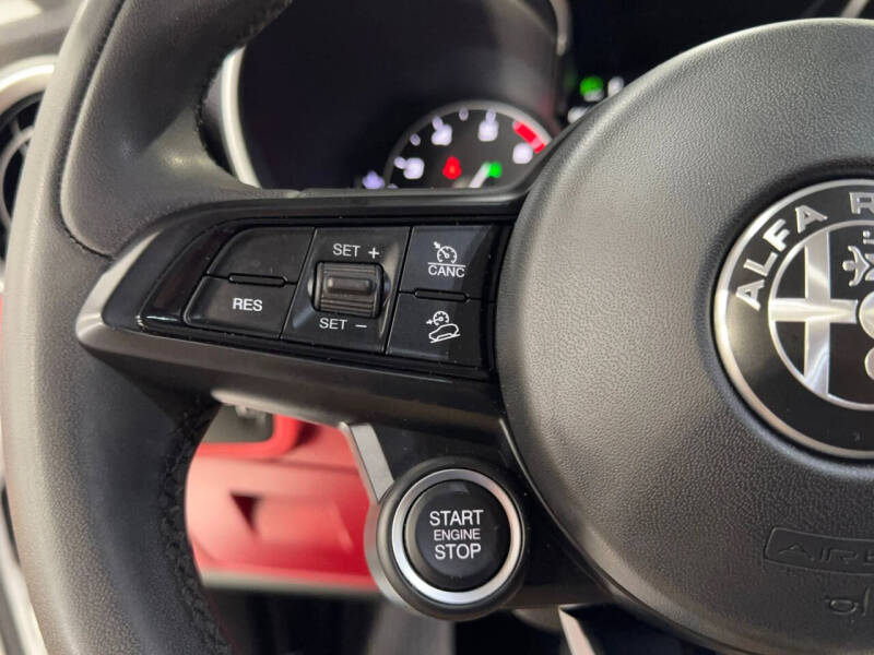 2020 Alfa Romeo Stelvio Sport