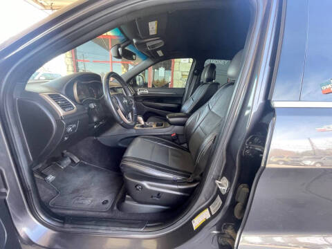 2017 Jeep Grand Cherokee Laredo