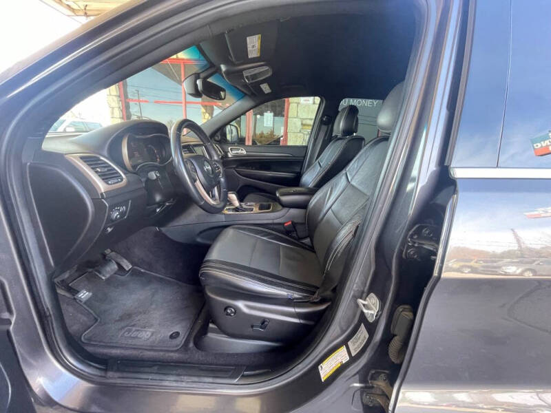 2017 Jeep Grand Cherokee Laredo