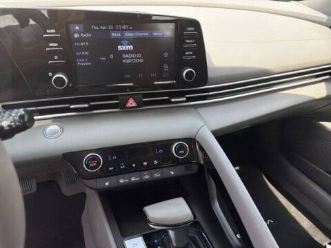 2022 Hyundai Elantra