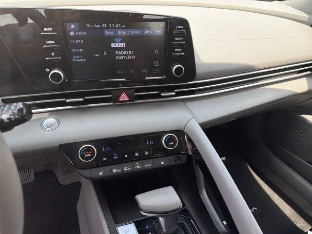 2022 Hyundai Elantra