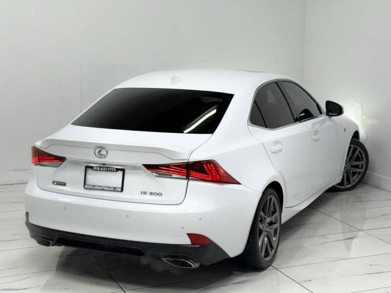 2018 Lexus IS 300