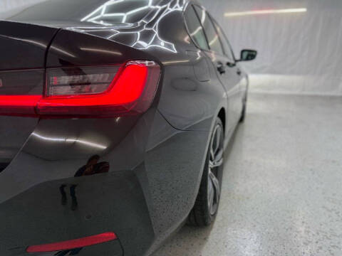 2023 BMW 3 Series 330i xDrive