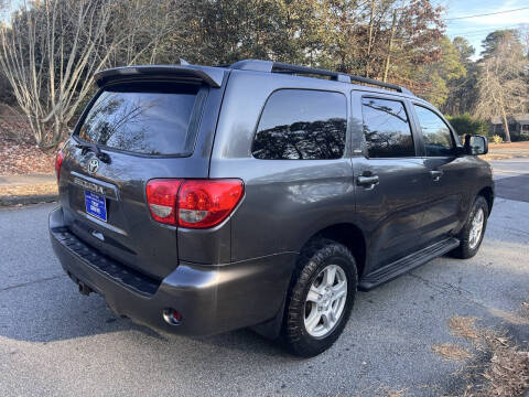 2011 Toyota Sequoia SR5