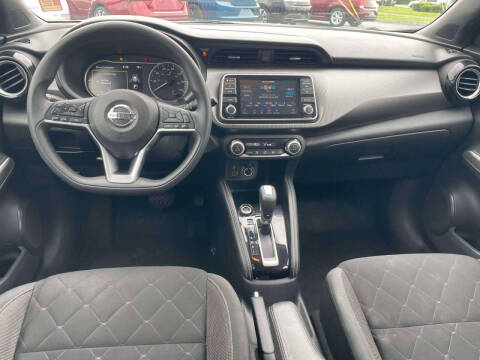 2020 Nissan Kicks SV