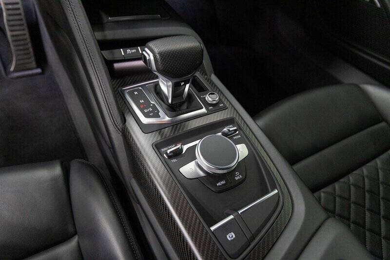 2017 Audi R8 5.2 quattro V10 Plus