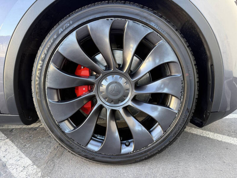 2023 Tesla Model Y Performance
