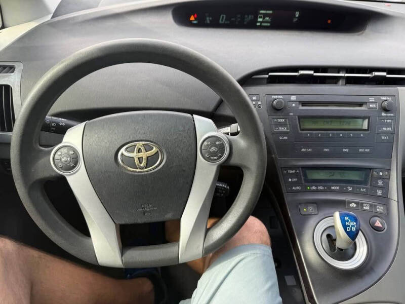 2010 Toyota Prius II