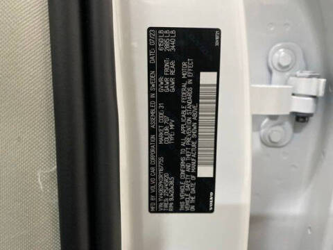 2024 Volvo XC90 B6 Core Bright Theme
