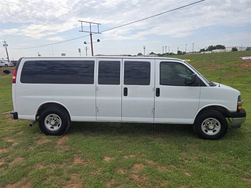 2017 Chevrolet Express LT 3500