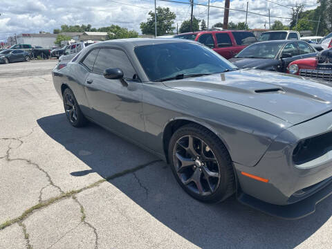 2018 Dodge Challenger SXT Plus