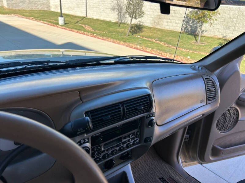 2002 Ford Explorer Sport Trac Value