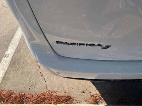 2020 Chrysler Pacifica Touring L Plus