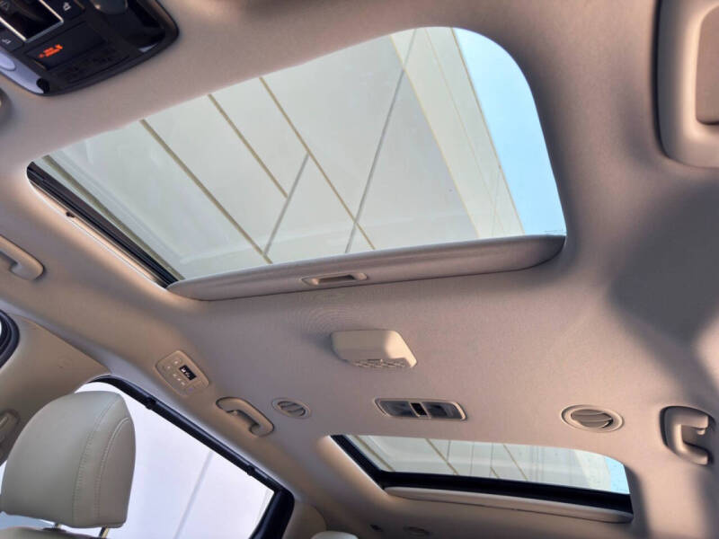 2025 Kia Carnival SX
