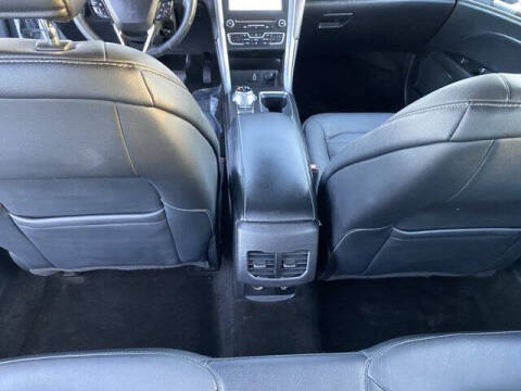 2017 Ford Fusion Hybrid SE