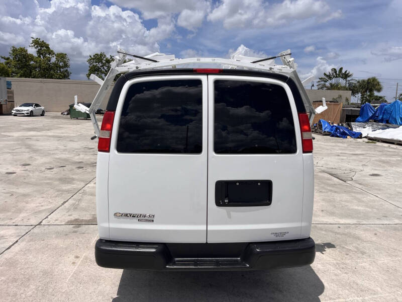 2015 Chevrolet Express 2500