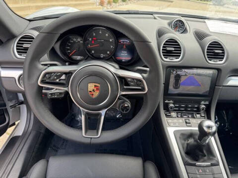 2025 Porsche 718 Cayman