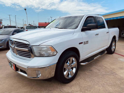 2016 RAM 1500 SLT