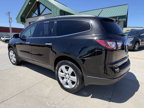 2017 Chevrolet Traverse LT