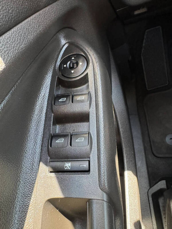 2015 Ford Escape S