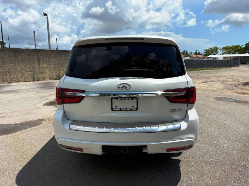 2019 Infiniti QX80 Luxe