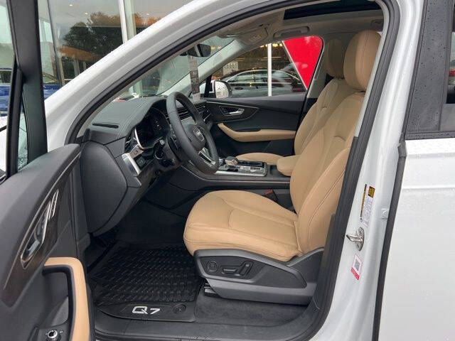 2026 Audi Q7 quattro Premium 45 TFSI