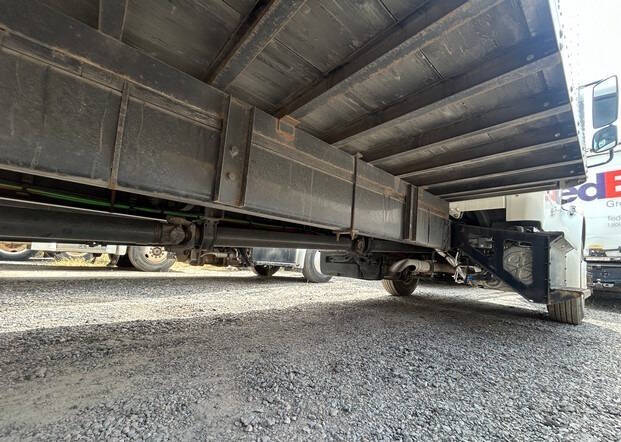 2018 Freightliner M2 106