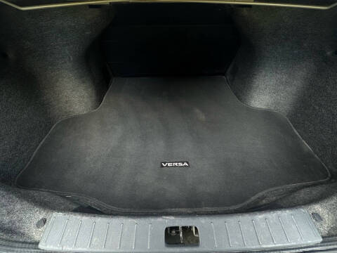 2019 Nissan Versa S Plus