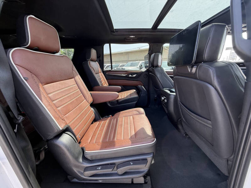 2023 GMC Yukon XL Denali Ultimate