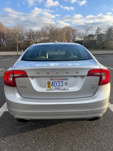 2015 Volvo S60 T5 Premier Plus