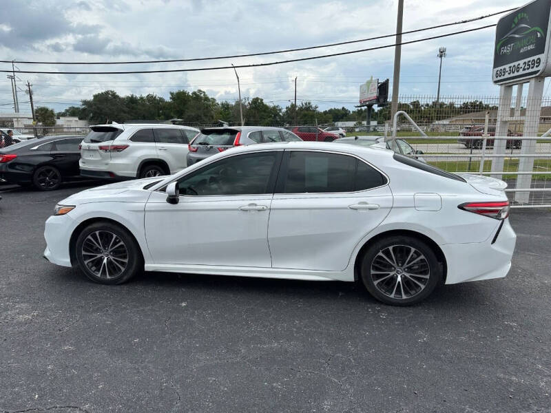 2019 Toyota Camry SE
