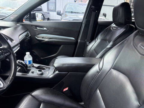 2020 Cadillac XT4 Premium Luxury