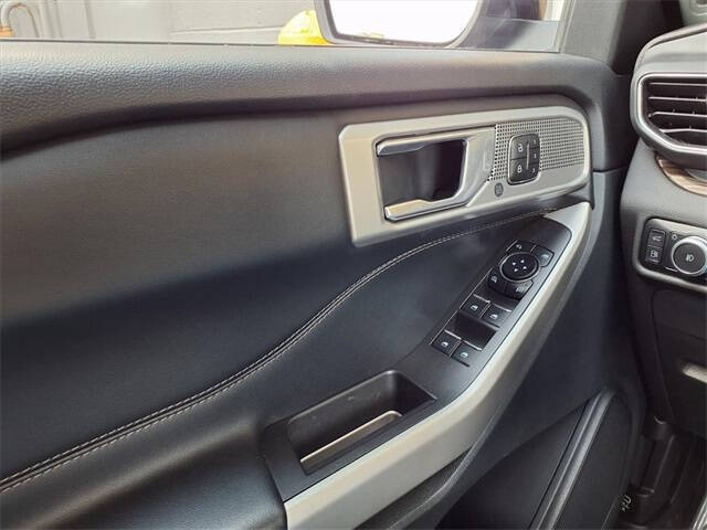 2023 Ford Explorer Hybrid Limited