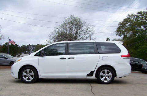 2013 Toyota Sienna L 7-Passenger
