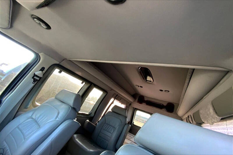 2005 Ford E-Series E-150