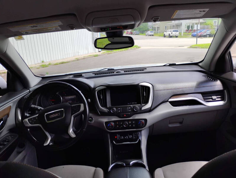2020 GMC Terrain SLE