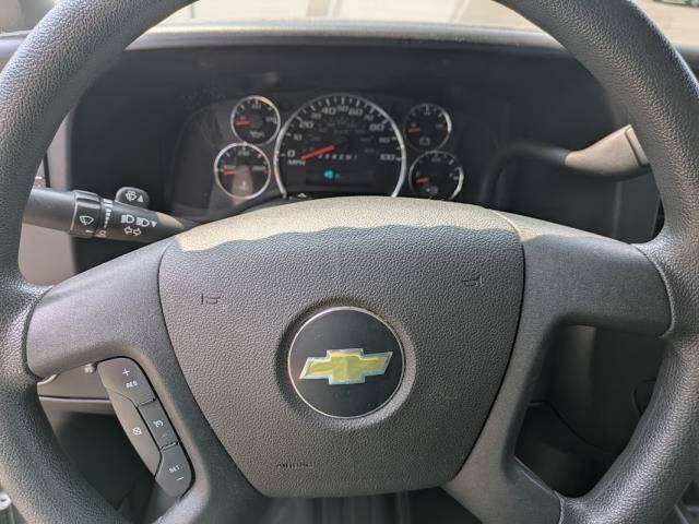 2022 Chevrolet Express 2500