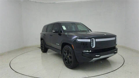 2024 Rivian R1S