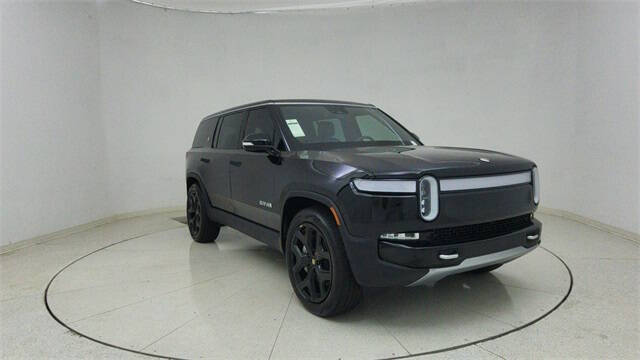 2024 Rivian R1S