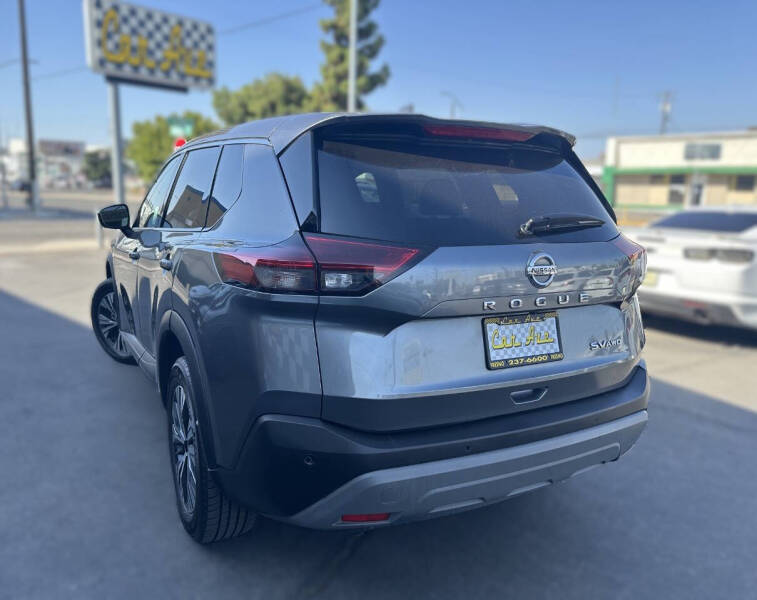 2021 Nissan Rogue SV
