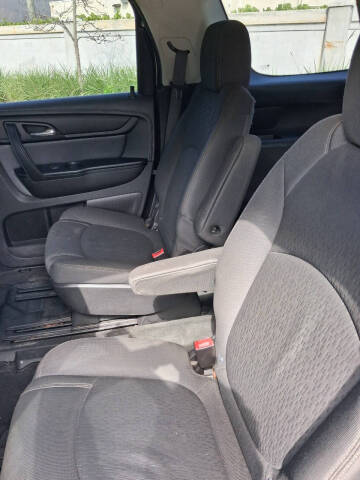 2013 GMC Acadia SLE-2