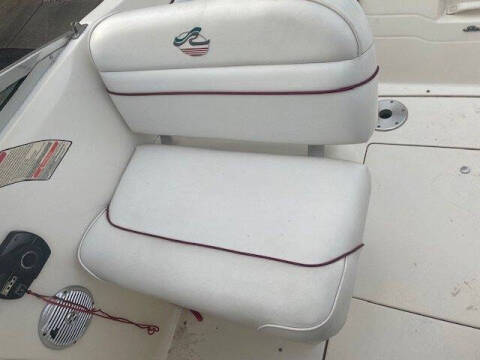 1998 Sea Ray 215 express cruiser