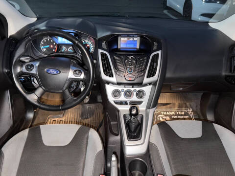 2012 Ford Focus SE