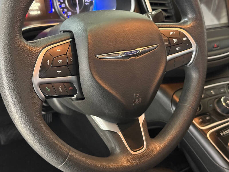 2015 Chrysler 200 Limited photo 70