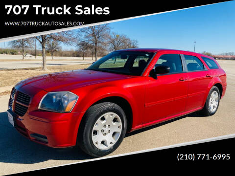 2005 Dodge Magnum for sale at BRACKEN MOTORS in San Antonio TX