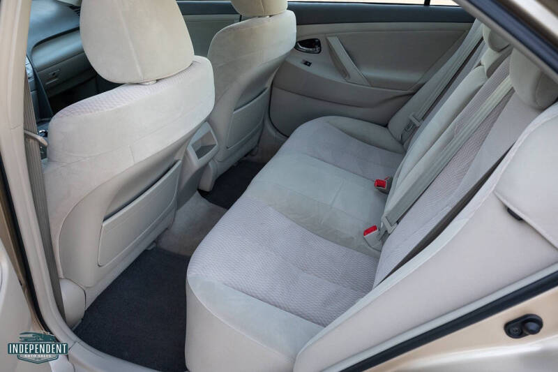 2011 Toyota Camry LE