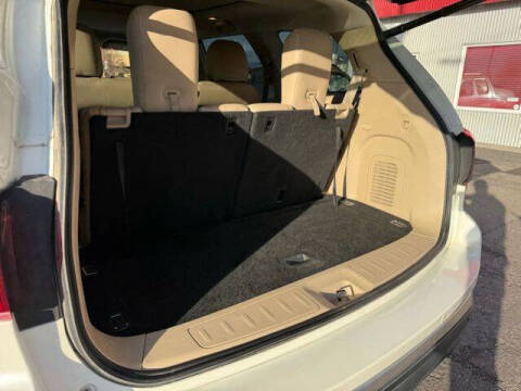 2017 Nissan Pathfinder Platinum