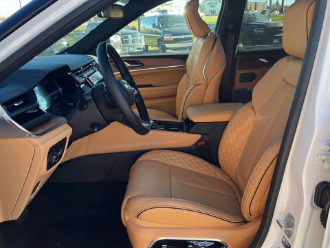 2025 Jeep Grand Cherokee Summit Reserve