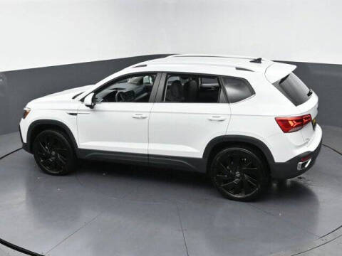 2024 Volkswagen Taos SE 4Motion